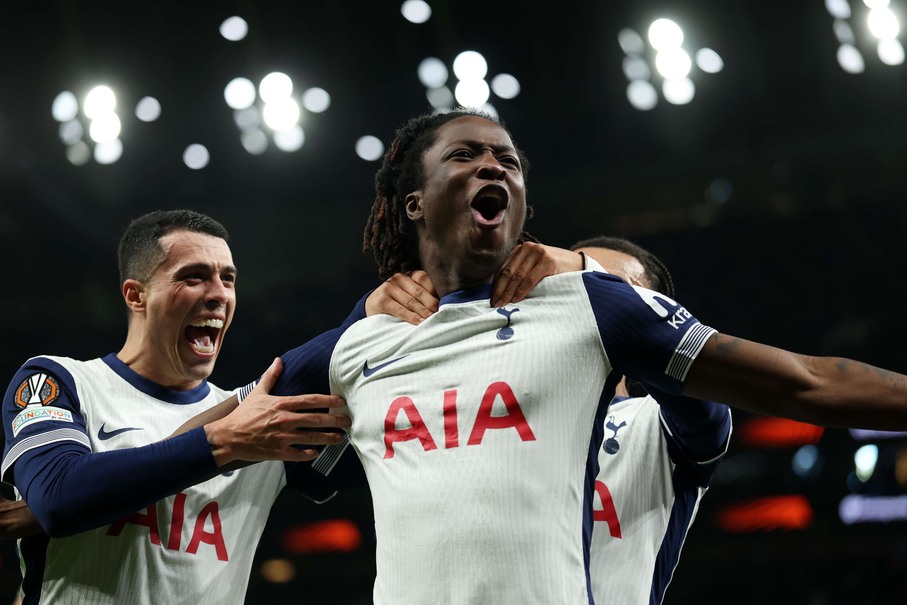 随之而来的 随之而来的